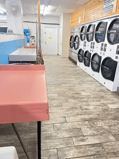 Mr Suds Laundromat East photo