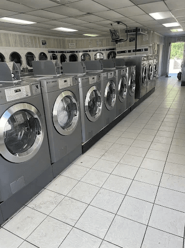 Mr Suds Laundromat West photo